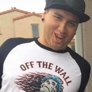 Meet your Posher, Kenneth